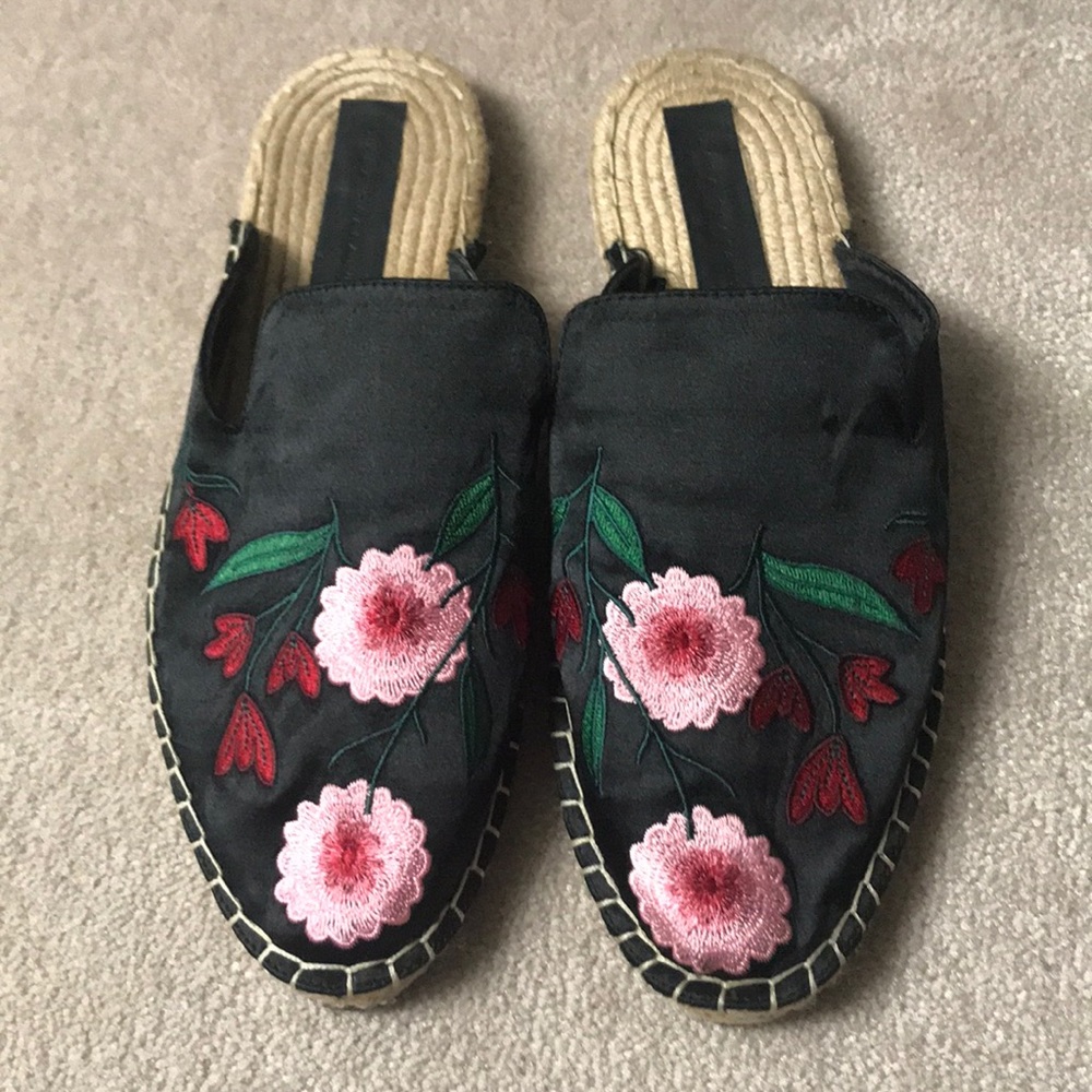 Zara Black embroidered espadrille mule